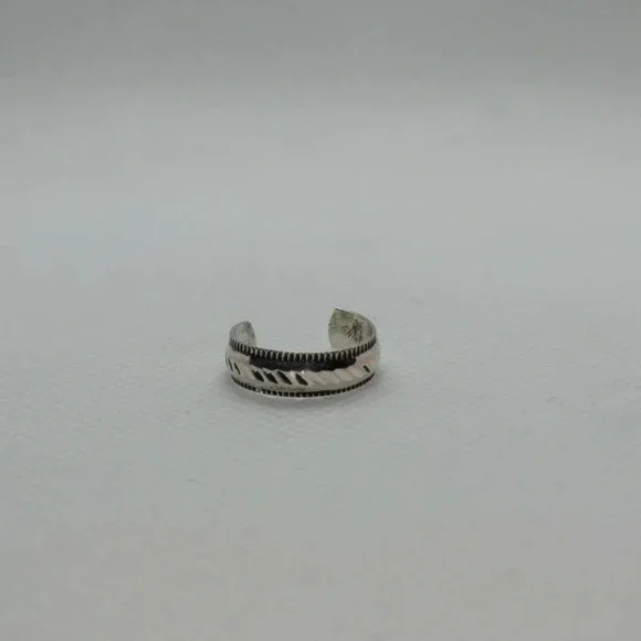 Sterling toe  ring - Picture 3 of 4